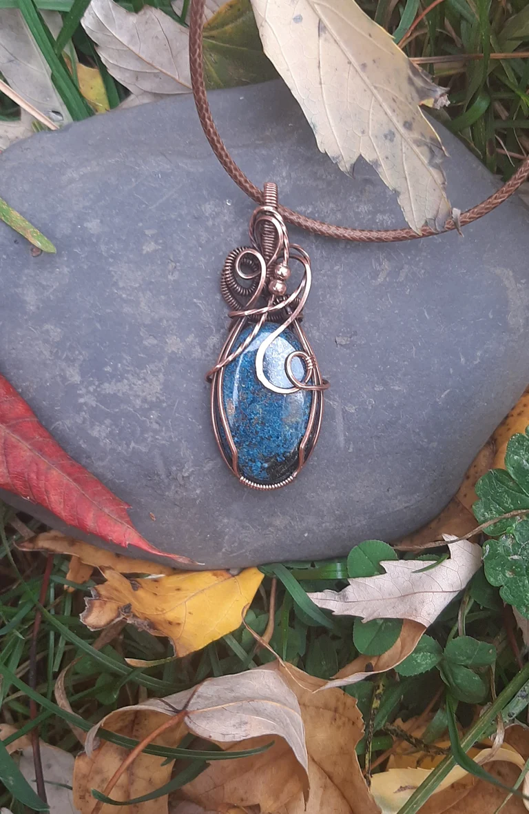 Azurite pendant in oxydized copper