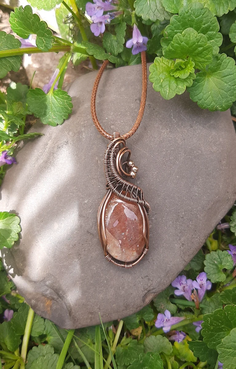 Sunstone in Oxydized copper